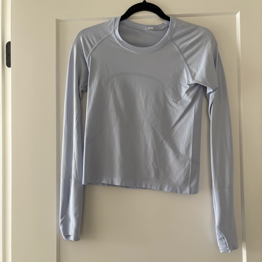 Light purple lululemon top